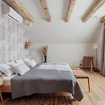 Apartman Tulipán Ház