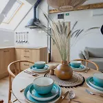 Tulipán Ház Apartman *