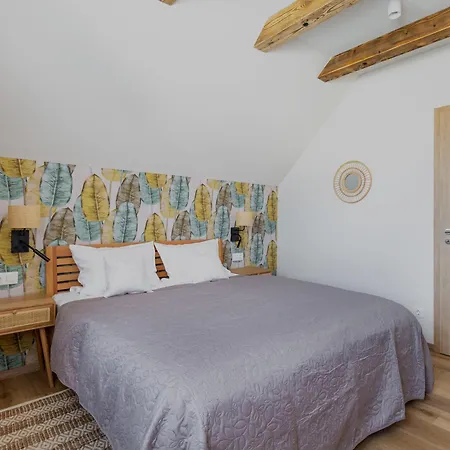 Tulipan Haz 公寓 贾尔