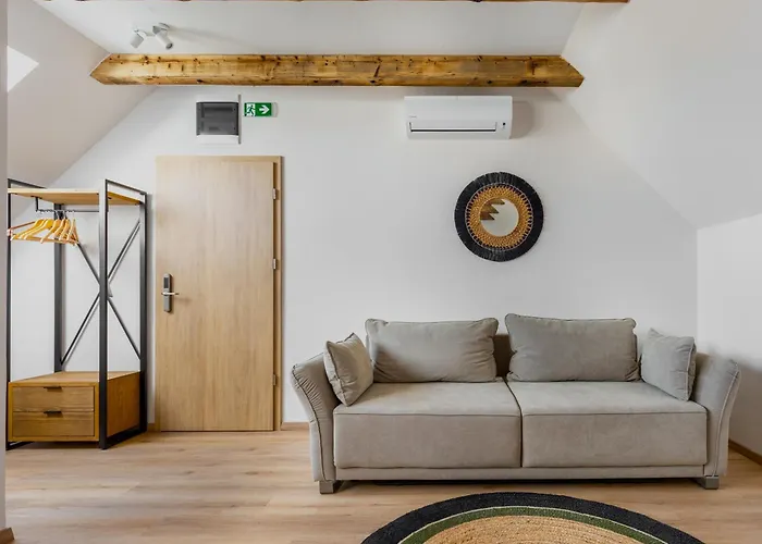 Tulipan Haz 公寓 贾尔