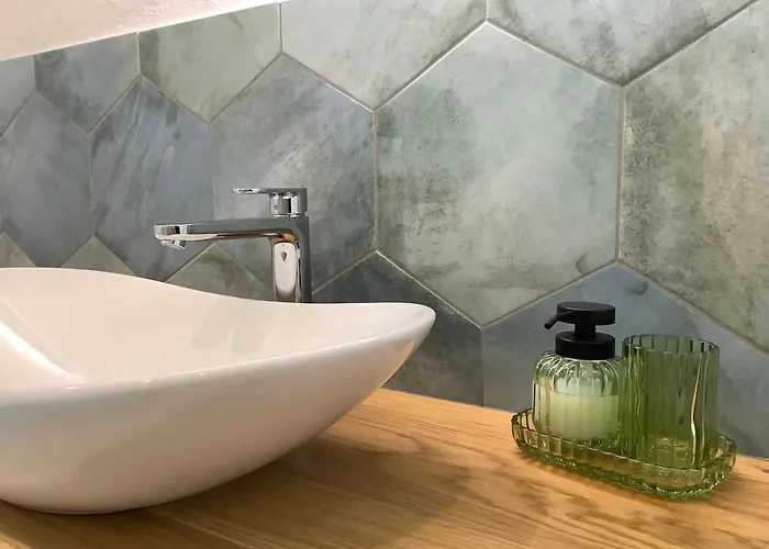 Tulipan Haz 公寓 *